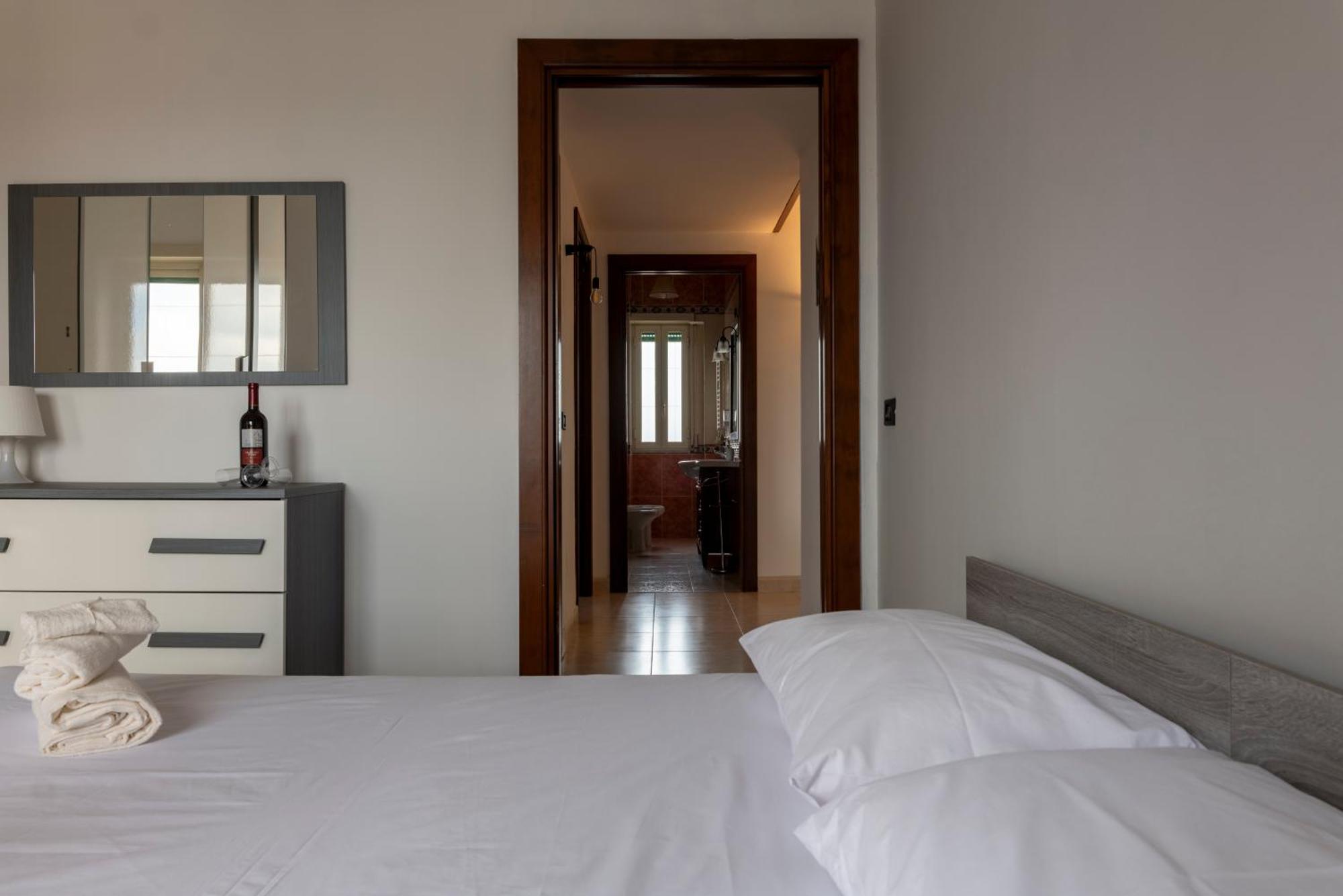 Saba'S House Apartment เนเปิลส์ ภายนอก รูปภาพ