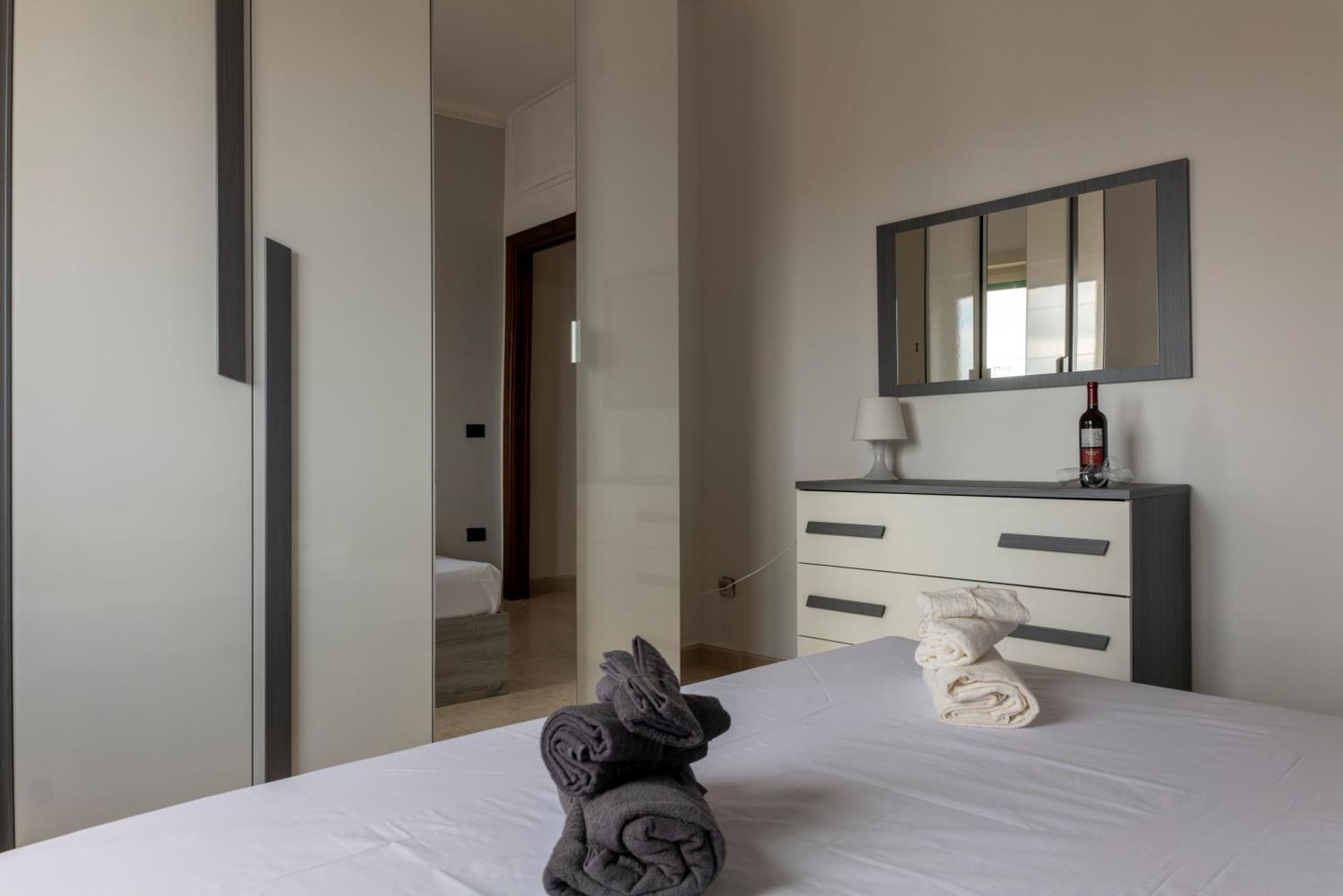 Saba'S House Apartment เนเปิลส์ ภายนอก รูปภาพ